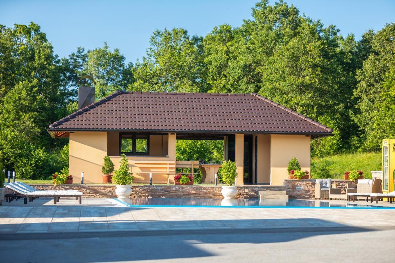 Apartments Lucija Slunj Εξωτερικό φωτογραφία