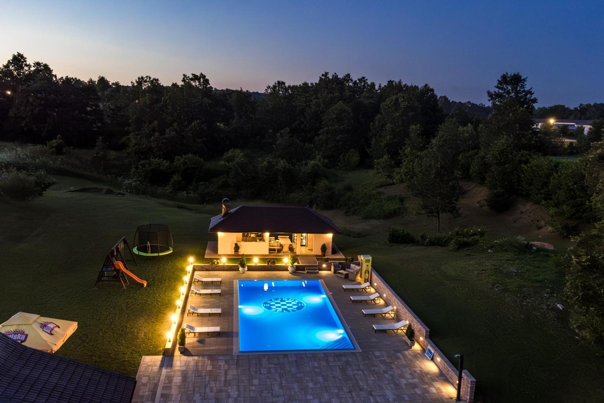 Apartments Lucija Slunj Εξωτερικό φωτογραφία